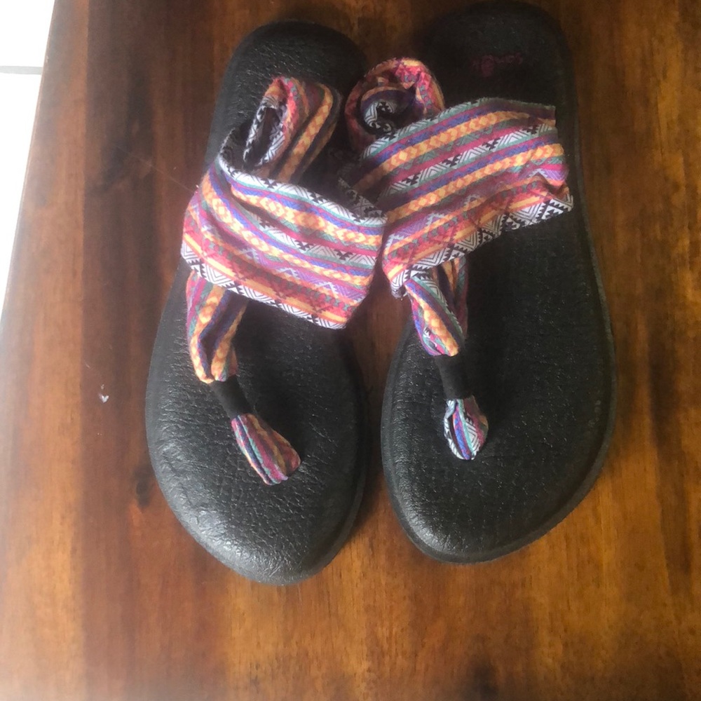 Sanuk Yoga mat shoes